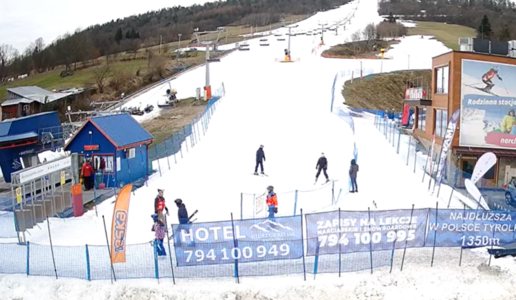 Kolejne stacje narciarskie na Podkarpaciu przerywają pracę