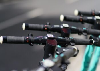 Autobus potrącił 14-latka, który&nbsp;jechał hulajnogą