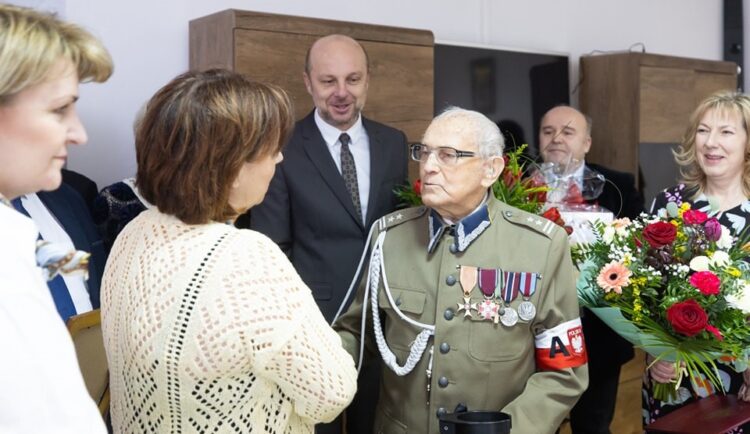 Podpułkownik Stefan Michalczak świętował 103. urodziny 1 - Polskie Radio Rzeszów Podpułkownik Stefan Michalczak świętował 103. urodziny