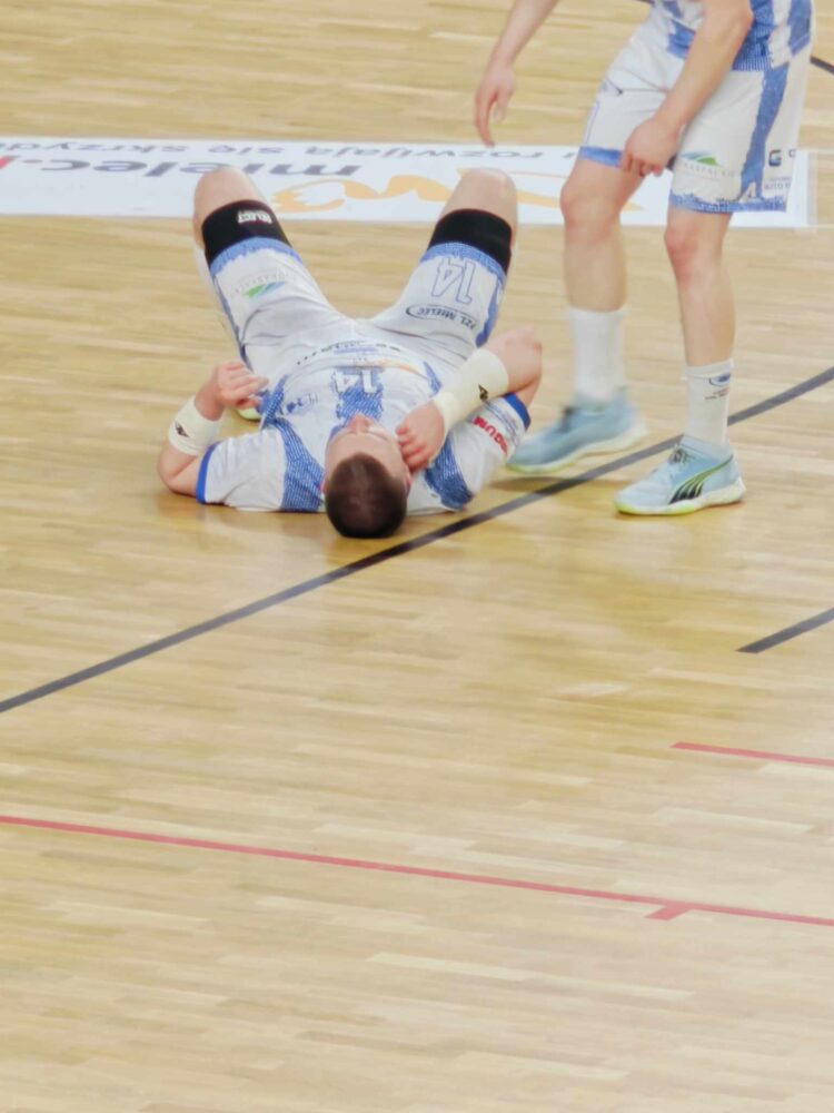 Piłka ręczna. Porażki mieleckich piłkarzy ręcznych