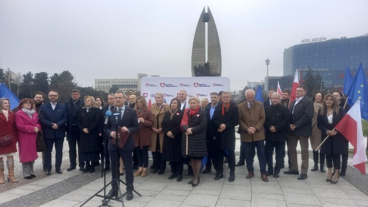 43 kandydatów Koalicji Obywatelskiej będzie ubiegać się o mandaty w sejmiku