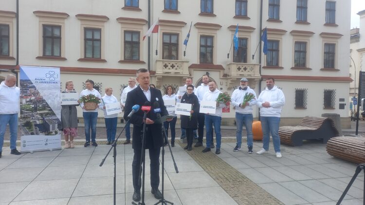 Stowarzyszenie Razem dla Rzeszowa zaprezentowało założenia programowe 1 - Polskie Radio Rzeszów Stowarzyszenie Razem dla Rzeszowa zaprezentowało założenia programowe