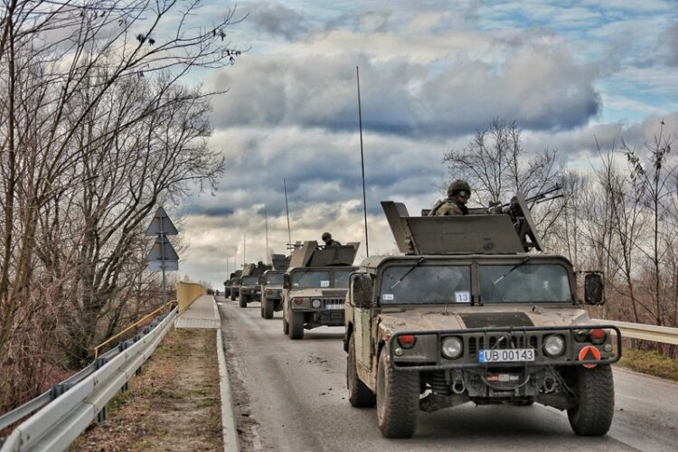 Zakaz wstępu na poligon w Nowej Dębie
