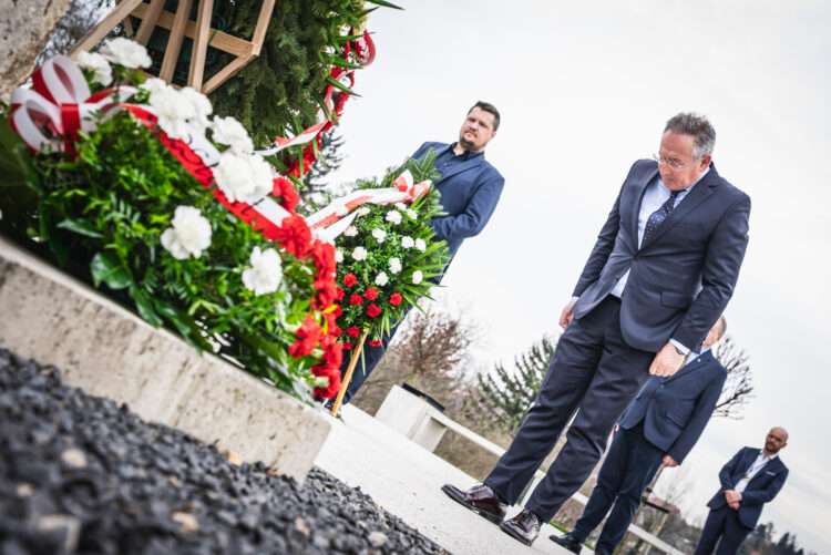 Minister Bartłomiej Sienkiewicz z wizytą w Markowej