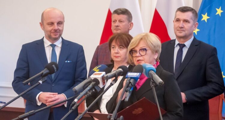 Pieniądze na opiekę wytchnieniową dla podkarpackich samorządów