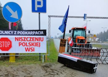 Rolnicy wznowili protest w&nbsp;Barwinku w&nbsp;rejonie granicy polsko-słowackiej