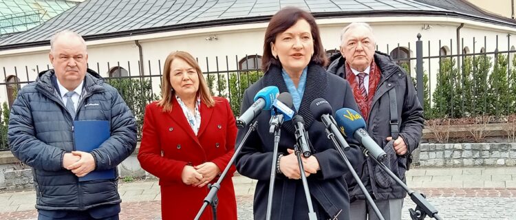 Podkarpaccy działacze Prawa i Sprawiedliwości poparli protestujących rolników