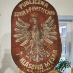 "Szkoła na przestrzeni wieków". Wystawa w Kolbuszowej 13 - Polskie Radio Rzeszów "Szkoła na przestrzeni wieków". Wystawa w Kolbuszowej - Polskie Radio Rzeszów