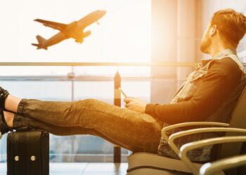 Lotniska obsłużyły w&nbsp;ubiegłym roku więcej pasażerów niż przed&nbsp;pandemią