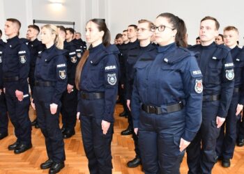 Szeregi podkarpackiej policji zasiliło 46 nowych funkcjonariuszy (zdjęcia)