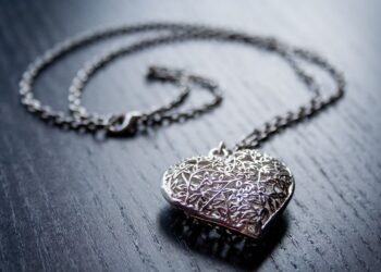 71-latek żył z&nbsp;okradania sklepu z&nbsp;biżuterią