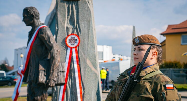 W Dębicy upamiętniono ppłk. Ludwika Marszałka i żołnierzy niezłomnych (zdjęcia)