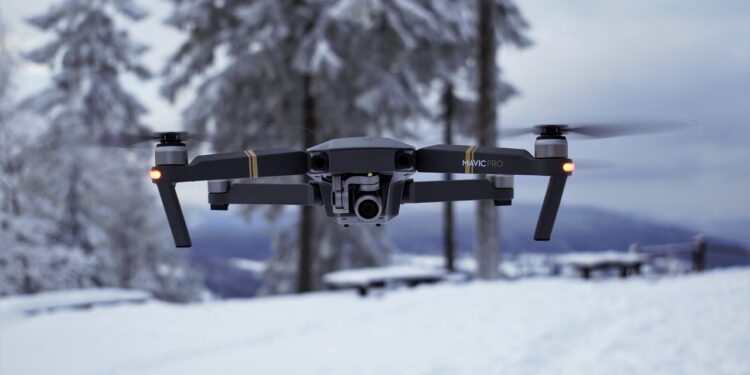 mavic pro 3960150 1280 1