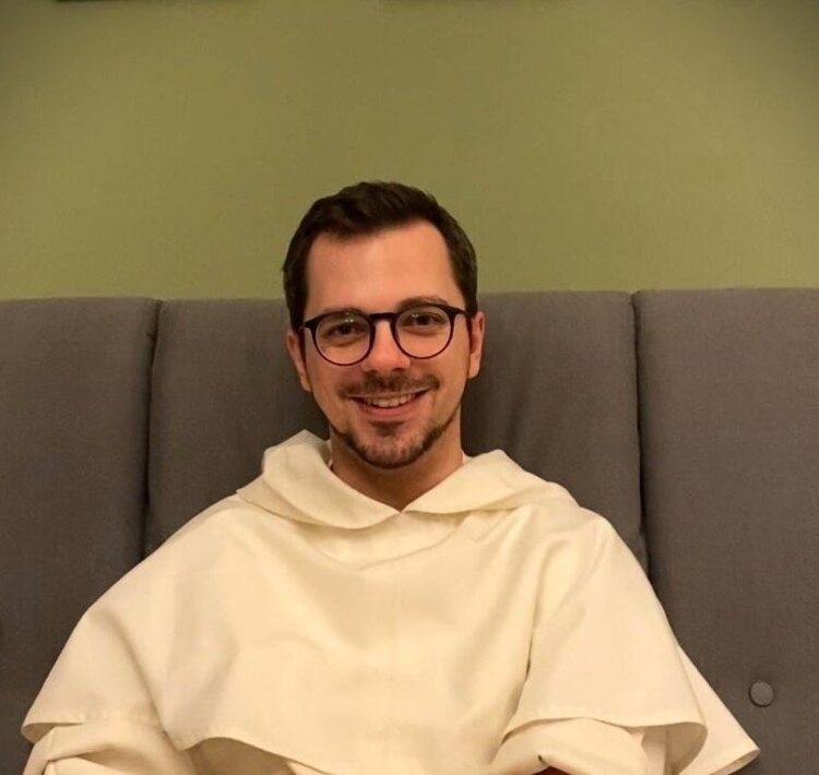 Poradnik na Wielki Tydzień, bogactwo liturgii