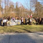 Dąb Pamięci por. Henryka Cybulskiego w Szydłowcu - Polskie Radio Rzeszów