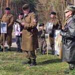 Dąb Pamięci por. Henryka Cybulskiego w Szydłowcu - Polskie Radio Rzeszów