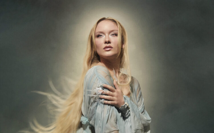 Zara Larsson – VENUS