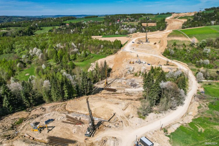 Rozpoczęły się intensywne prace na kilku odcinkach S19 1 - Polskie Radio Rzeszów Rozpoczęły się intensywne prace na kilku odcinkach S19