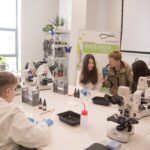 Warsztaty „Świat w kropli wody” - Polskie Radio Rzeszów