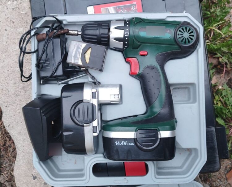 Policjant był po pracy, zatrzymał złodziejkę elektronarzędzi