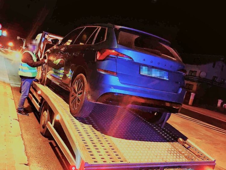 Policyjny pościg za 16-latkiem. Nie miał prawa jazdy