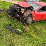 Auto przeleciało przez posesję, zniszczyło ogrodzenie i wiatę (zdjęcia) 3 - Polskie Radio Rzeszów Auto przeleciało przez posesję, zniszczyło ogrodzenie i wiatę (zdjęcia) - Polskie Radio Rzeszów