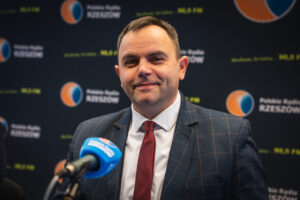 Będą walczyć o mandaty w sejmiku. Debata przedstawicieli komitetów wyborczych - Polskie Radio Rzeszów