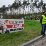 Rolnicy nadal protestują. Blokada w Mielcu - Polskie Radio Rzeszów