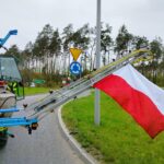 Rolnicy nadal protestują. Blokada w Mielcu - Polskie Radio Rzeszów