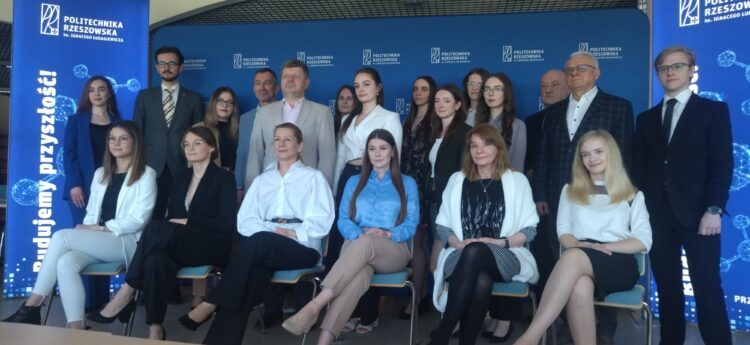 Ministerialne stypendia dla studentów Politechniki Rzeszowskiej