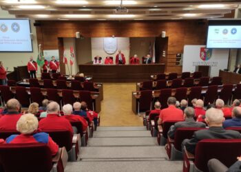 W&nbsp;Rzeszowie wręczono odznaczenia dla 42 przewodników