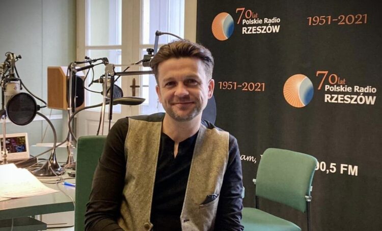 Michał Chołka śpiewa Brela