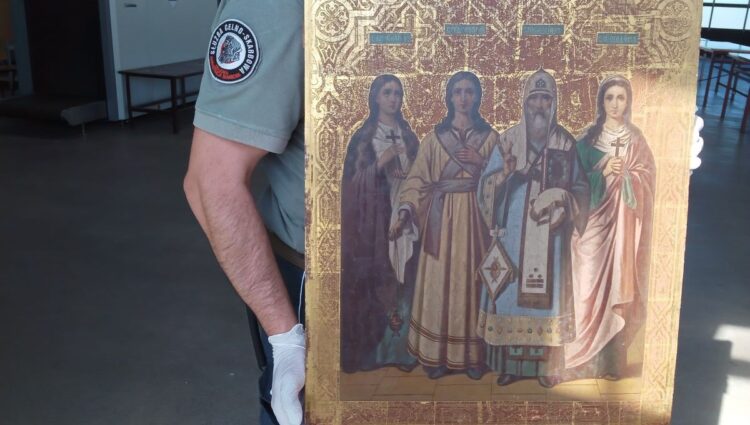 58-latek próbował przemycić przez granicę ikonę