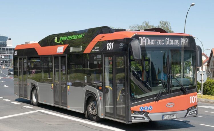 Rzeszów: Zmiany w kursowaniu autobusów 1 - Polskie Radio Rzeszów Darmowa komunikacja miejska w Rzeszowie w dniu wyborów samorządowych