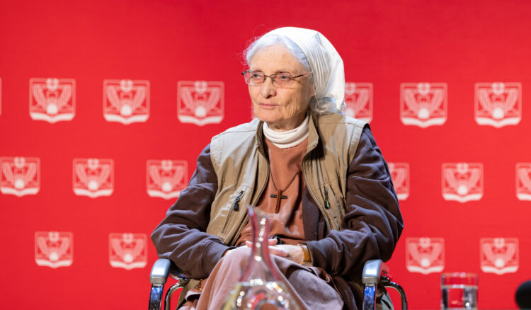 Siostra Małgorzata Chmielewska: jest dobra i zła pomoc 1 - Polskie Radio Rzeszów Siostra Małgorzata Chmielewska: jest dobra i zła pomoc