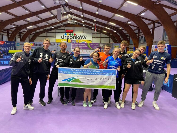 Tenis stołowy. AZS Politechnika Rzeszów w finale DMP juniorek! 1 - Polskie Radio Rzeszów Tenis stołowy. AZS Politechnika Rzeszów w finale DMP juniorek!