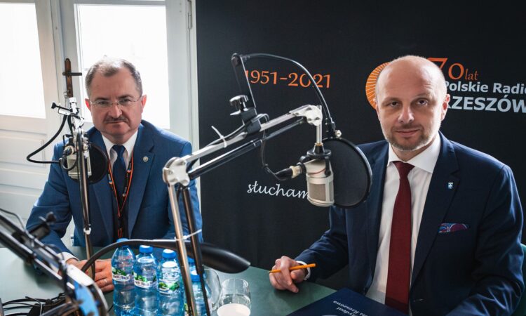 Sondaż: Fijołek – 56,1 proc., Szumny – 43,9 proc.