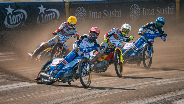 Memoriał E. Nazimka zakończył sezon żużlowy w Rzeszowie 1 - Polskie Radio Rzeszów Żużel. Rzeszowskie derby dla Wilków