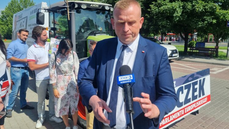 Konferencja Konfederacji o emigrantach i polityce rolnej