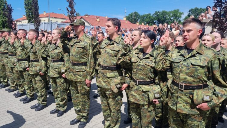 Ślubowanie nowych funkcjonariuszy Straży Granicznej (fotogaleria)