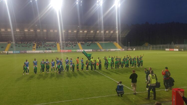 Piłka nożna. Stal Stalowa Wola ucieszyła swoich kibiców kolejną wygraną 1 - Polskie Radio Rzeszów Piłka nożna. Stal Stalowa Wola ucieszyła swoich kibiców kolejną wygraną