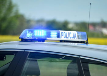 Tragedia w&nbsp;Książnicach. Nie&nbsp;żyje kobieta przygnieciona przez&nbsp;ciągnik