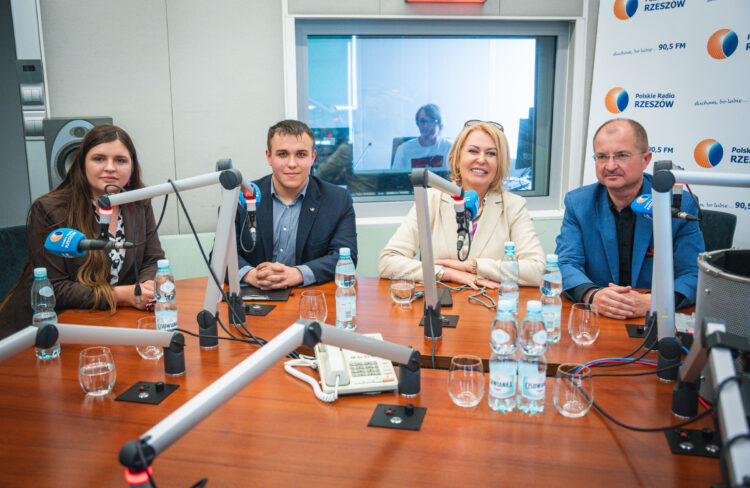 Dramatyczne wydarzenia na Słowacji tematem panelu politycznego