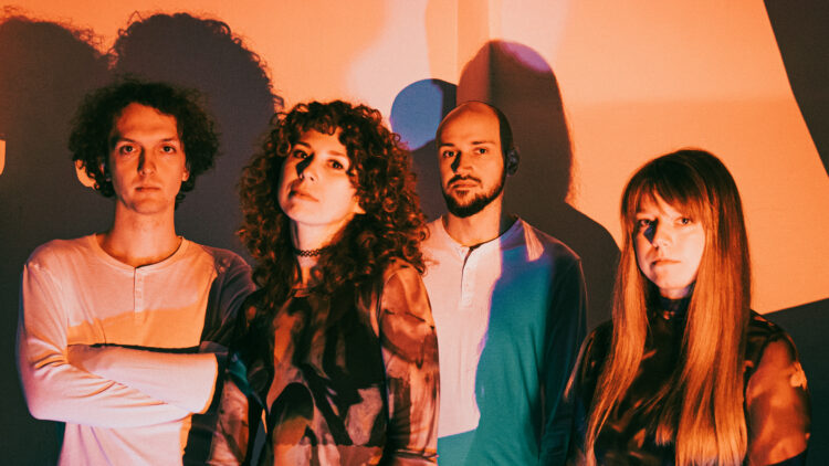 W piątek koncert zespołu Strangers in My House