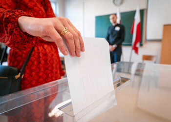 Głosowanie korespondencyjne i&nbsp;bezpłatny dowóz. Terminy