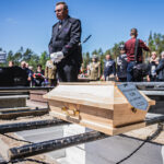 Ostatnie pożegnanie Eugeniusza Lisa ps. Bystry w Nowej Dębie 7 - Polskie Radio Rzeszów Ostatnie pożegnanie Eugeniusza Lisa ps. Bystry w Nowej Dębie - Polskie Radio Rzeszów