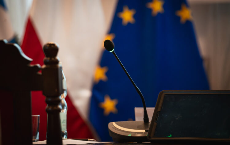 Dziś odbędą się pierwsze sesje nowych rad gmin i miast