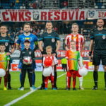 Piłka nożna. Resovia jedną nogą w II lidze (fotogaleria) 6 - Polskie Radio Rzeszów Piłka nożna. Resovia jedną nogą w II lidze (fotogaleria) - Polskie Radio Rzeszów