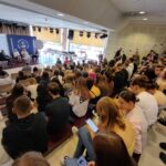 "Młodzi w Unii Europejskiej" - debata w siedzibie rzeszowskiej WSPiA 7 - Polskie Radio Rzeszów "Młodzi w Unii Europejskiej" - debata w siedzibie rzeszowskiej WSPiA - Polskie Radio Rzeszów