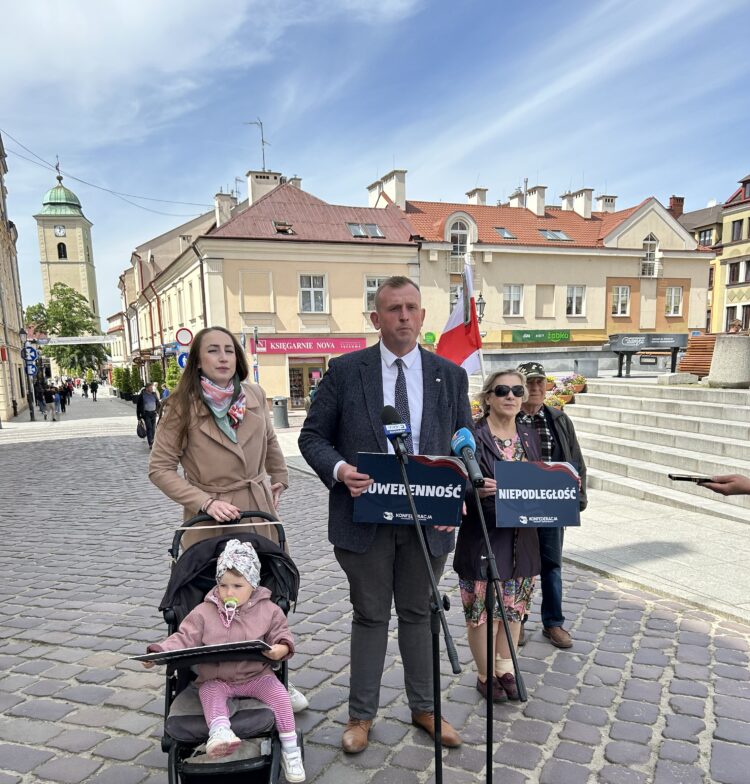 Konfederacja: Unia Europejska nie może zrezygnować z prawa jednomyślności 1 - Polskie Radio Rzeszów Konfederacja: Unia Europejska nie może zrezygnować z prawa jednomyślności